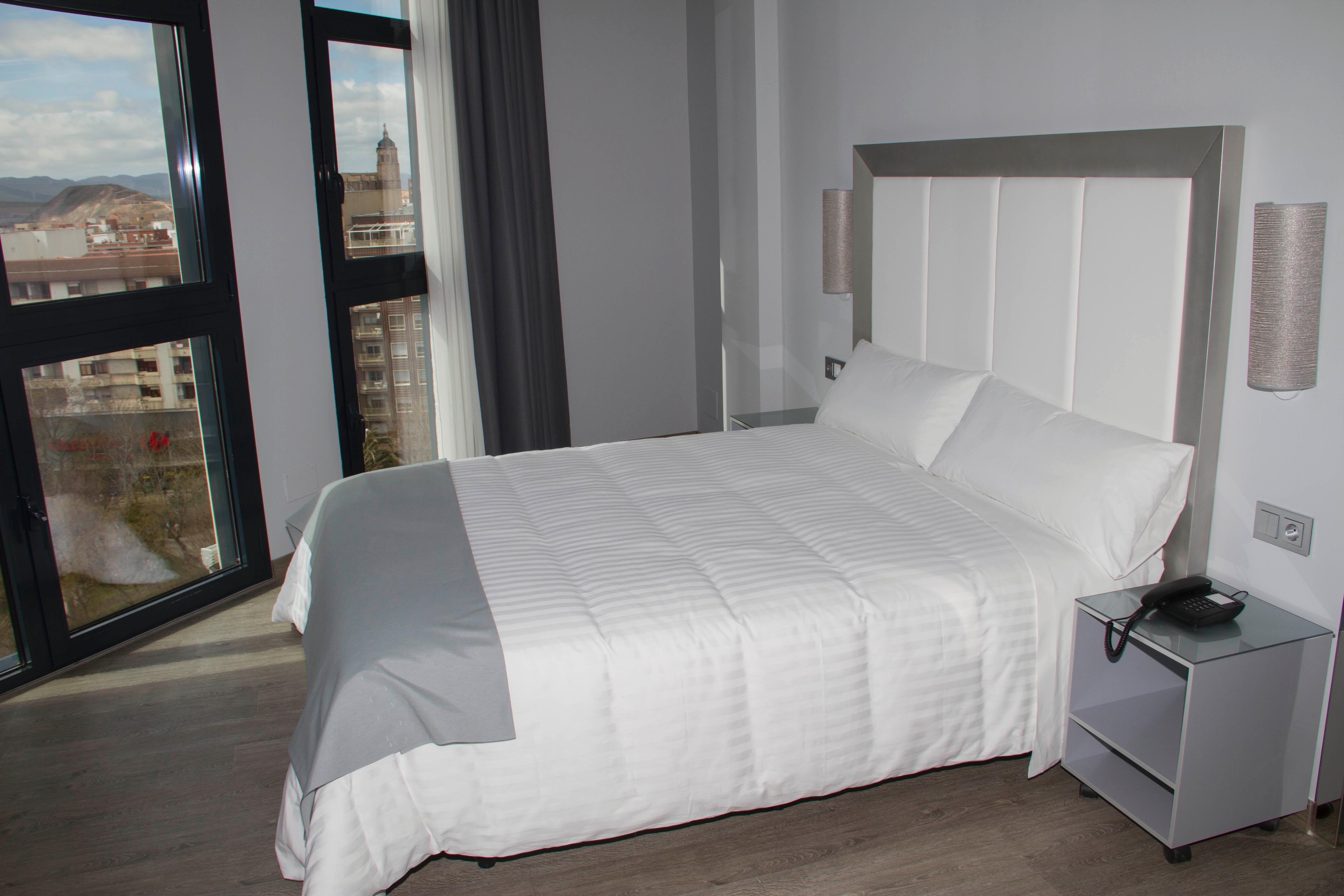 Hotel Santa Eulalia Puertollano Buitenkant foto
