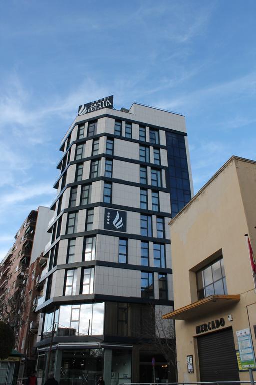Hotel Santa Eulalia Puertollano Buitenkant foto
